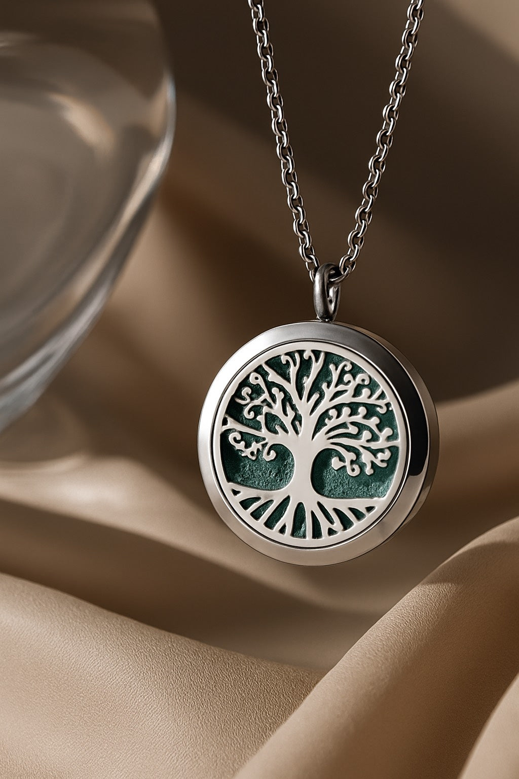 Fioraé™ Signature diffuser necklace